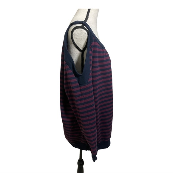 Lane Bryant open shoulder long sleeve striped with gold star’s sweatshirt 14/16 - Picture 5 of 11